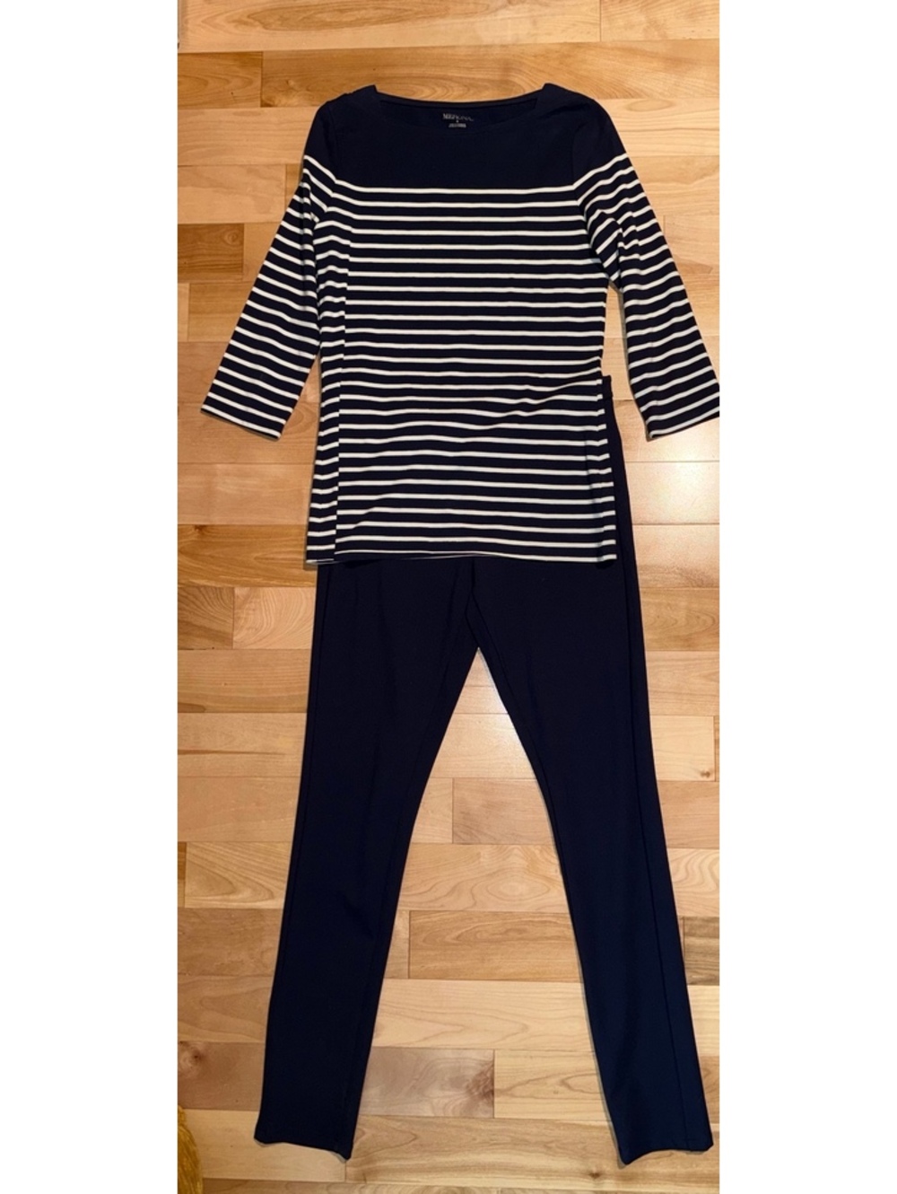 Merona 2 piece Navy and White Striped 3/4  Tee and Pants  S EUC